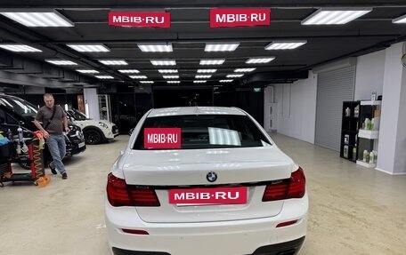 BMW 7 серия, 2013 год, 3 200 000 рублей, 11 фотография