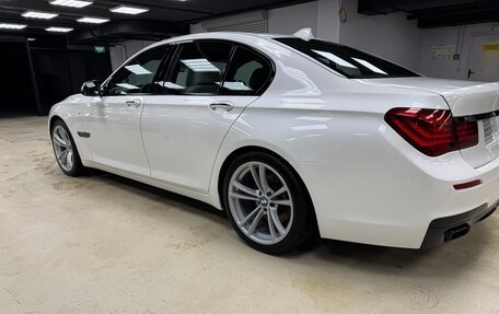 BMW 7 серия, 2013 год, 3 200 000 рублей, 12 фотография