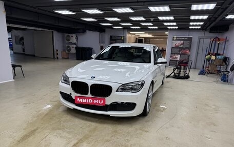 BMW 7 серия, 2013 год, 3 200 000 рублей, 15 фотография