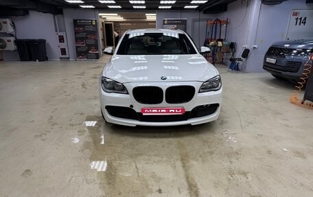 BMW 7 серия, 2013 год, 3 200 000 рублей, 17 фотография