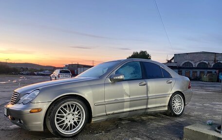 Mercedes-Benz C-Класс, 2003 год, 470 000 рублей, 3 фотография