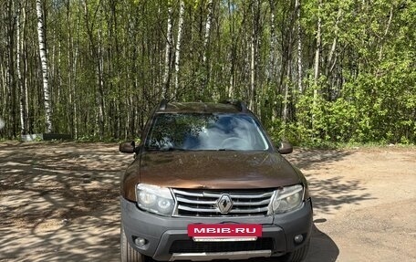 Renault Duster I рестайлинг, 2014 год, 790 000 рублей, 2 фотография