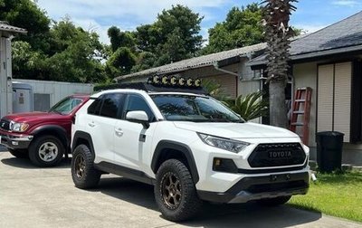 Toyota RAV4, 2022 год, 2 420 000 рублей, 1 фотография