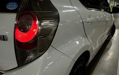 Toyota Aqua I, 2012 год, 900 000 рублей, 6 фотография