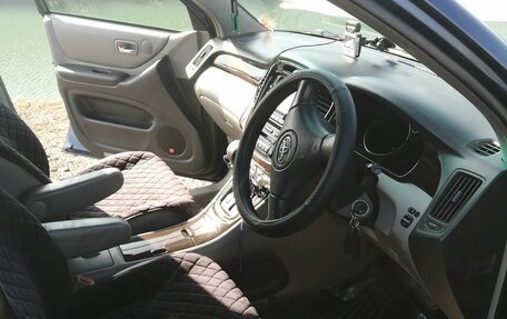 Toyota Kluger I, 2002 год, 1 200 000 рублей, 10 фотография