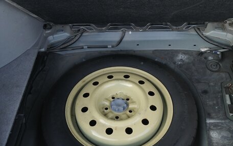 Toyota Kluger I, 2002 год, 1 200 000 рублей, 16 фотография