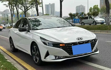 Hyundai Elantra, 2022 год, 1 170 000 рублей, 3 фотография