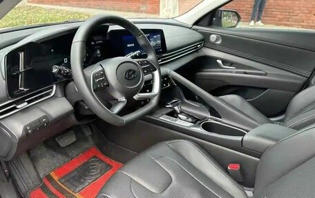 Hyundai Elantra, 2022 год, 1 170 000 рублей, 4 фотография