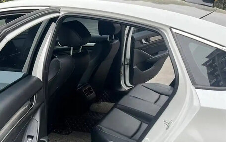 Honda Inspire, 2021 год, 1 650 000 рублей, 11 фотография