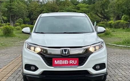 Honda Vezel, 2021 год, 1 420 000 рублей, 2 фотография