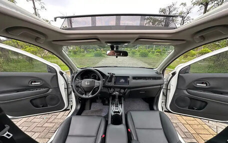 Honda Vezel, 2021 год, 1 420 000 рублей, 22 фотография