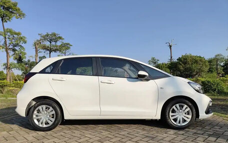 Honda Fit, 2021 год, 1 250 000 рублей, 4 фотография