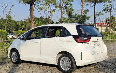 Honda Fit, 2021 год, 1 250 000 рублей, 5 фотография