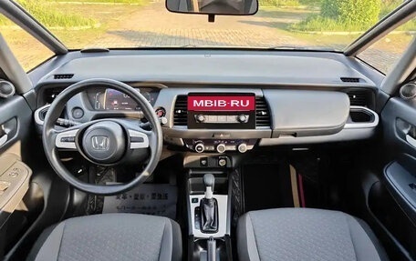 Honda Fit, 2021 год, 1 250 000 рублей, 8 фотография