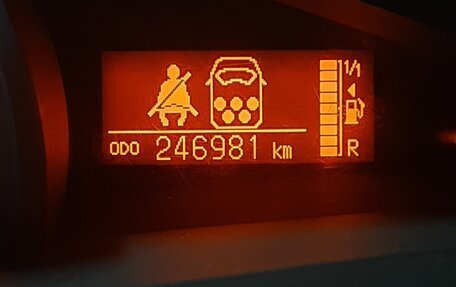 Toyota Verso I, 2011 год, 1 250 000 рублей, 5 фотография