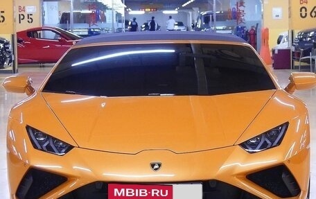 Lamborghini Huracán, 2022 год, 23 808 000 рублей, 2 фотография