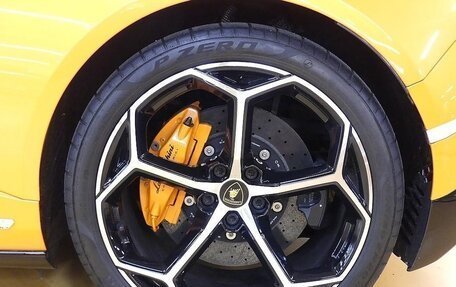Lamborghini Huracán, 2022 год, 23 808 000 рублей, 10 фотография