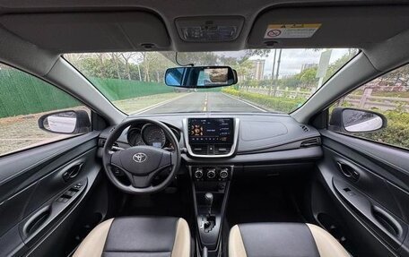 Toyota Yaris Cross, 2021 год, 1 170 900 рублей, 7 фотография