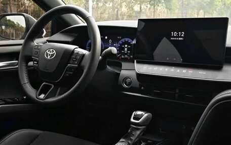 Toyota Camry, 2024 год, 2 500 000 рублей, 8 фотография