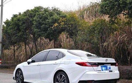 Toyota Camry, 2024 год, 2 500 000 рублей, 5 фотография