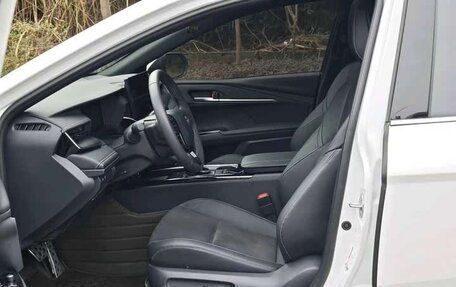 Toyota Camry, 2024 год, 2 500 000 рублей, 9 фотография