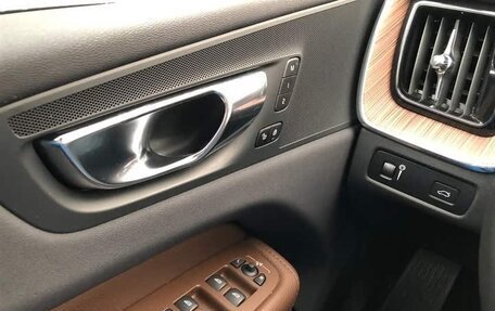 Volvo XC60 II, 2022 год, 3 219 500 рублей, 9 фотография