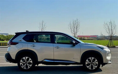 Nissan X-Trail, 2023 год, 2 650 000 рублей, 4 фотография