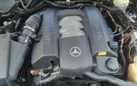 Mercedes-Benz E-Класс, 1998 год, 350 000 рублей, 1 фотография