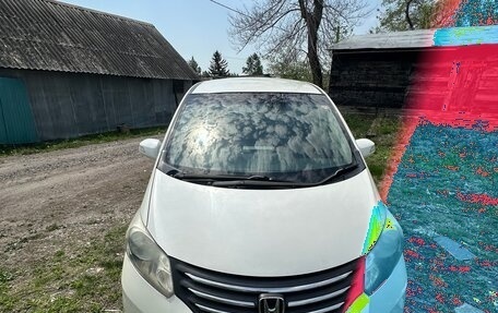 Honda Freed I, 2011 год, 890 000 рублей, 2 фотография