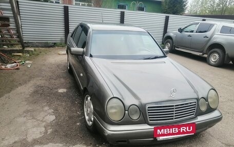Mercedes-Benz E-Класс, 1998 год, 350 000 рублей, 4 фотография
