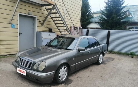 Mercedes-Benz E-Класс, 1998 год, 350 000 рублей, 5 фотография