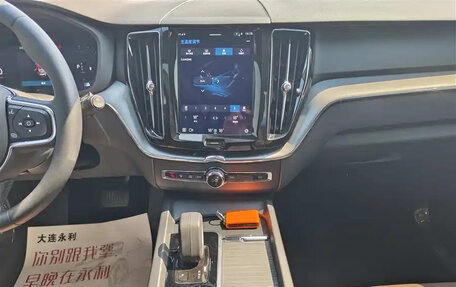 Volvo XC60 II, 2022 год, 3 000 000 рублей, 12 фотография