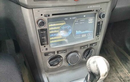 Opel Antara I, 2011 год, 900 000 рублей, 3 фотография