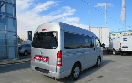 Toyota HiAce H200, 2010 год, 2 300 000 рублей, 7 фотография