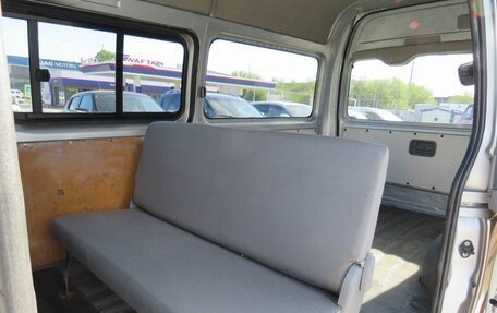Toyota HiAce H200, 2010 год, 2 300 000 рублей, 14 фотография