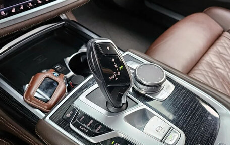 BMW 7 серия, 2021 год, 5 900 000 рублей, 15 фотография