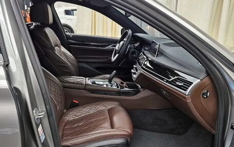 BMW 7 серия, 2021 год, 5 900 000 рублей, 10 фотография
