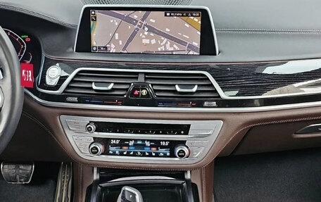 BMW 7 серия, 2021 год, 5 900 000 рублей, 16 фотография