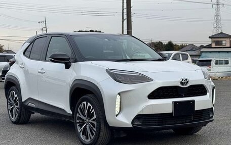 Toyota Yaris Cross, 2022 год, 1 340 000 рублей, 1 фотография