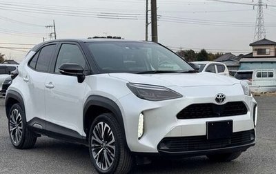 Toyota Yaris Cross, 2022 год, 1 340 000 рублей, 1 фотография