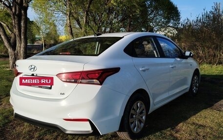 Hyundai Solaris II рестайлинг, 2017 год, 1 390 000 рублей, 5 фотография