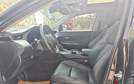 Toyota Harrier, 2022 год, 2 675 000 рублей, 5 фотография