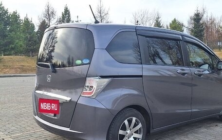 Honda Freed I, 2013 год, 1 270 000 рублей, 2 фотография