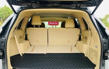Toyota Highlander, 2022 год, 3 050 000 рублей, 6 фотография
