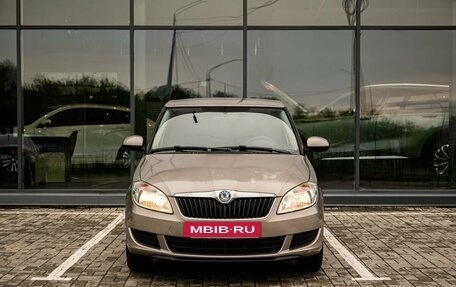 Skoda Fabia II, 2011 год, 650 000 рублей, 3 фотография