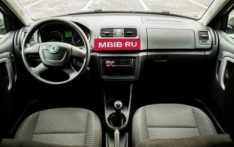 Skoda Fabia II, 2011 год, 650 000 рублей, 14 фотография