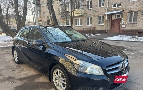 Mercedes-Benz A-Класс, 2014 год, 1 300 000 рублей, 2 фотография