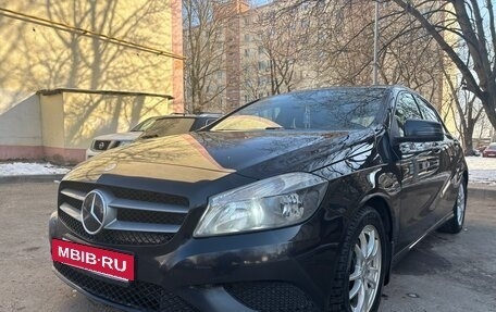 Mercedes-Benz A-Класс, 2014 год, 1 300 000 рублей, 10 фотография