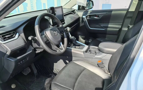 Toyota RAV4, 2022 год, 2 855 000 рублей, 3 фотография