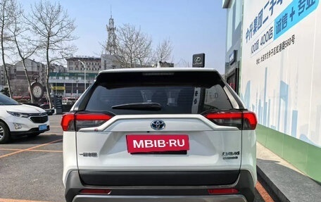 Toyota RAV4, 2022 год, 2 855 000 рублей, 2 фотография